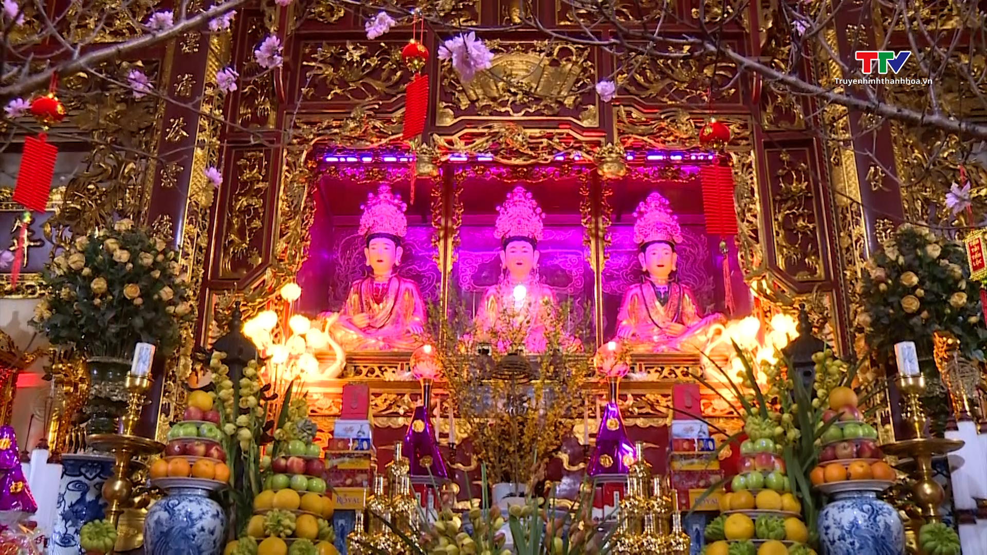 Bảo vệ và phát huy giá trị thực hành tín ngưỡng thờ Mẫu- Ảnh 1. Bảo vệ và phát huy giá trị thực hành tín ngưỡng thờ Mẫu- Ảnh 1.