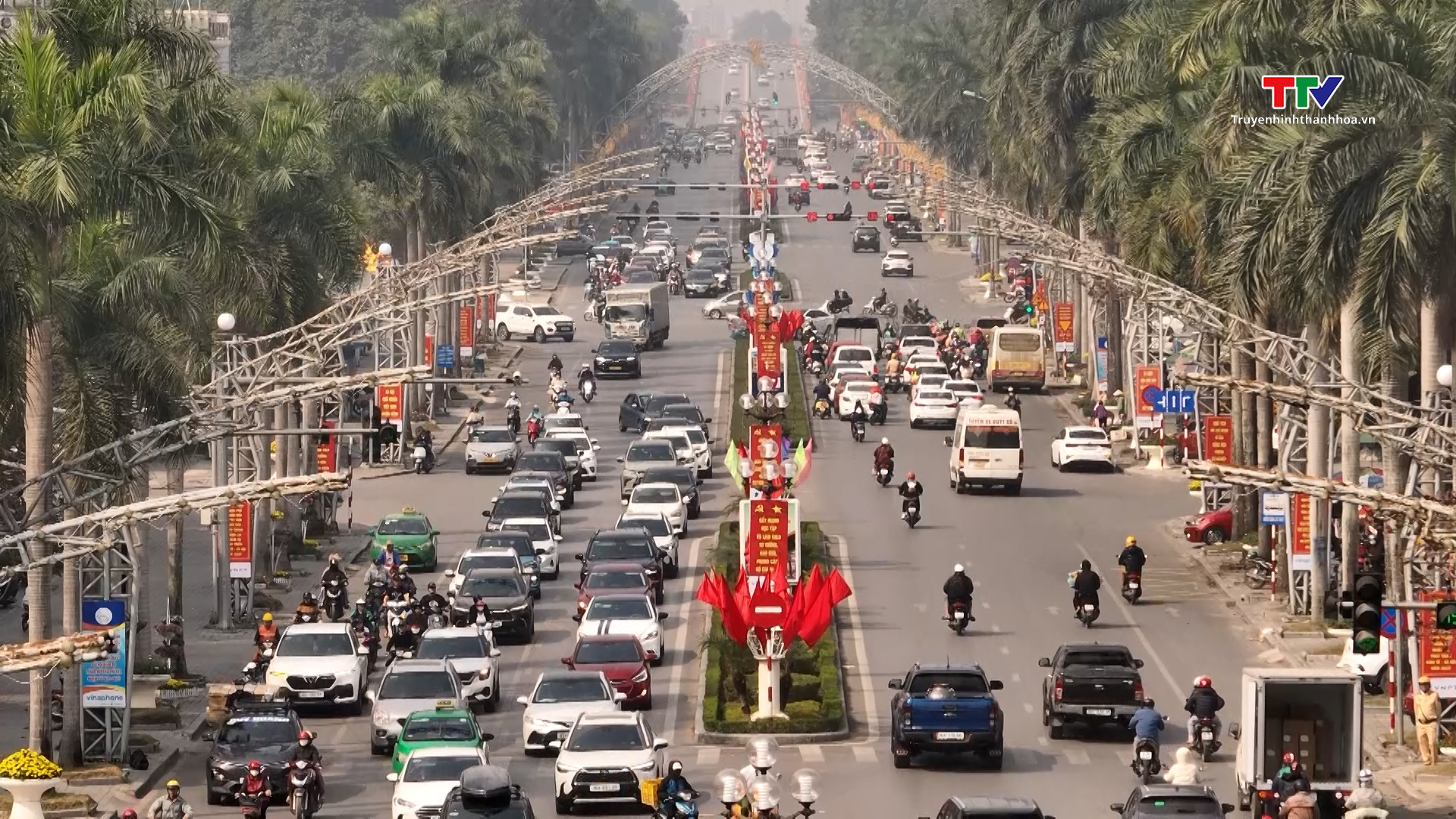 Thành phố Thanh Hoá những ngày cận Tết- Ảnh 2. Thành phố Thanh Hoá những ngày cận Tết- Ảnh 2.